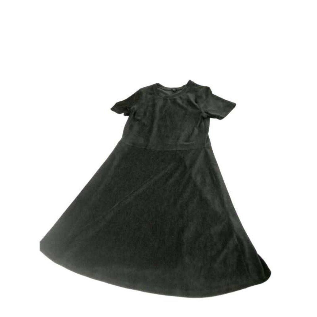 Crew Neck Elbow Sleeve Peplum Top