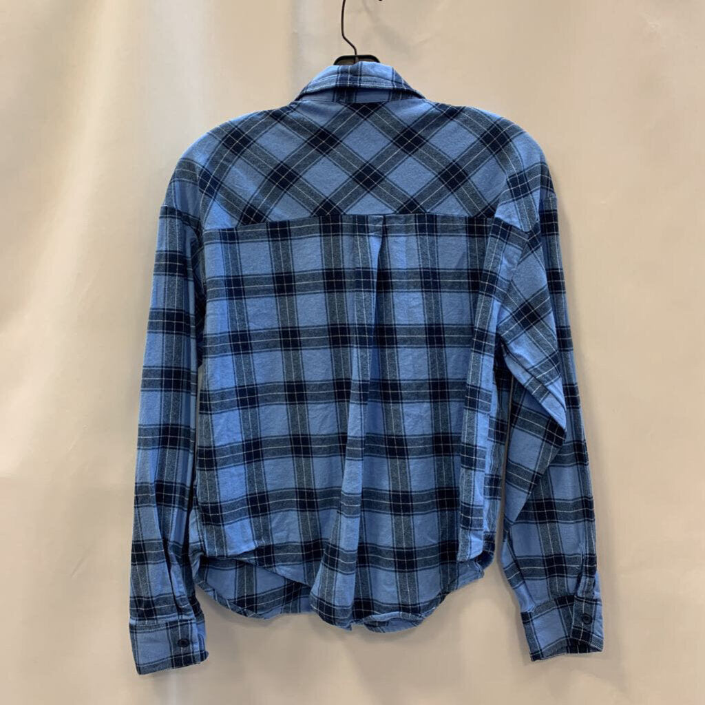 Shirt: Flannel with Front Pocket