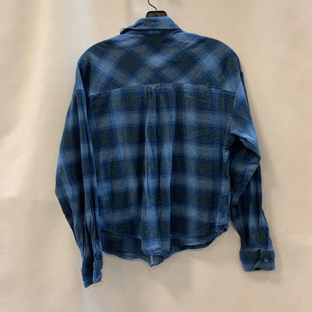 Shirt: Long Sleeve Flannel with Dual Pocket