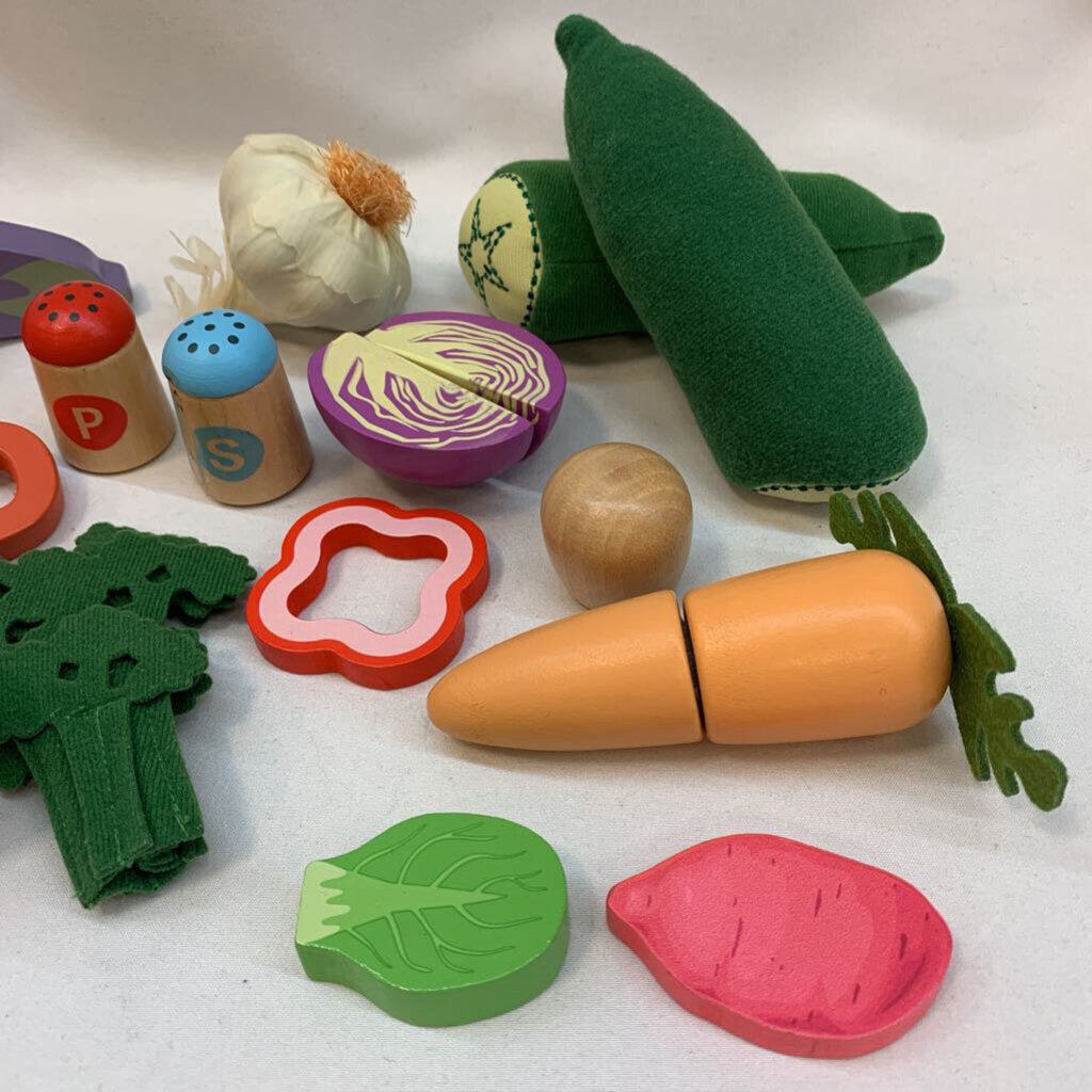 Play Kitchen: Vegetables