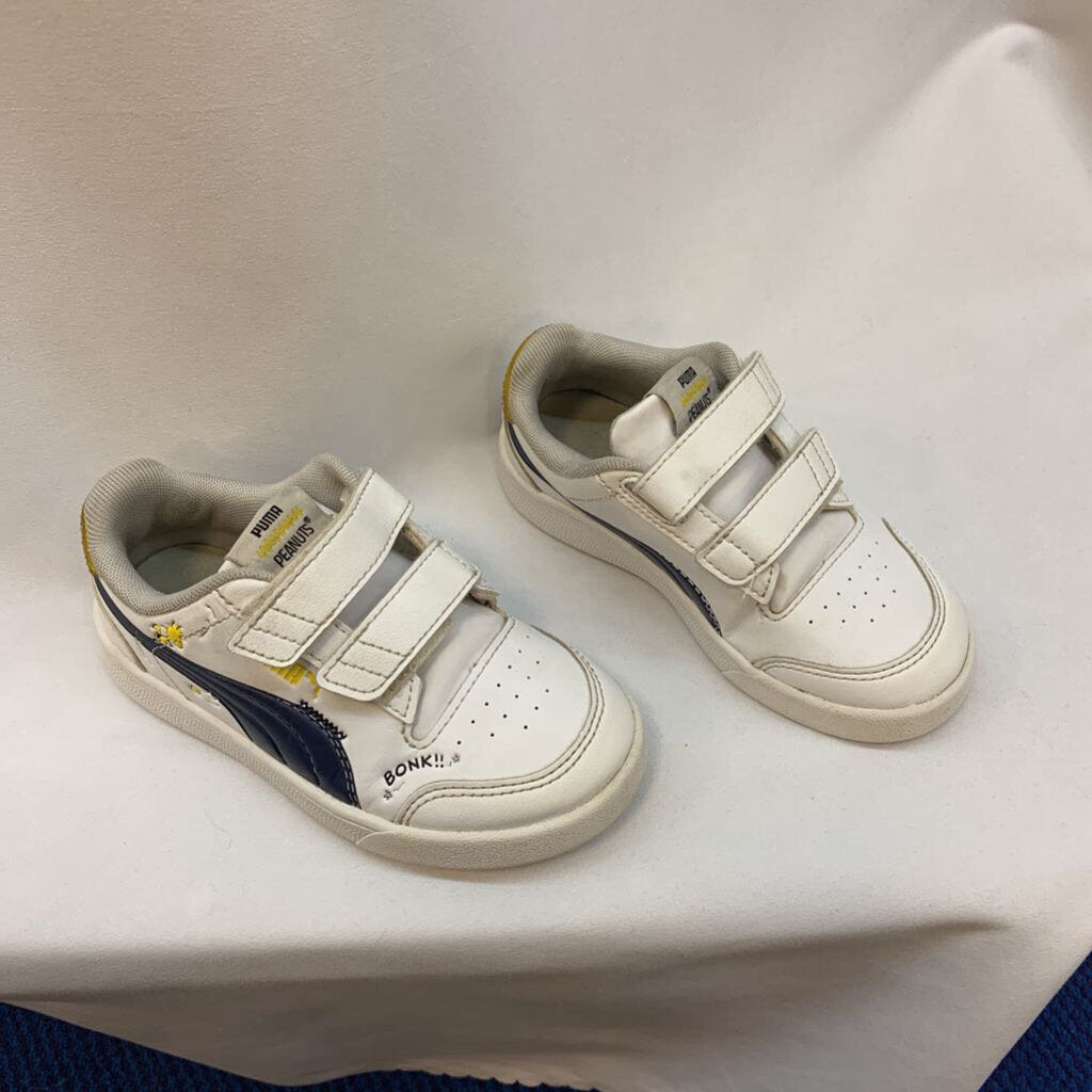 Shoes: Peanuts Velcro Woodstock