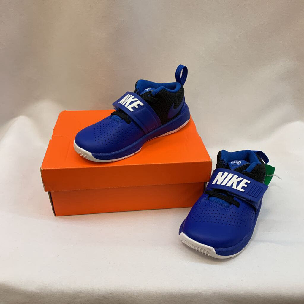 Shoes: Team Hustle D 8 Velcro