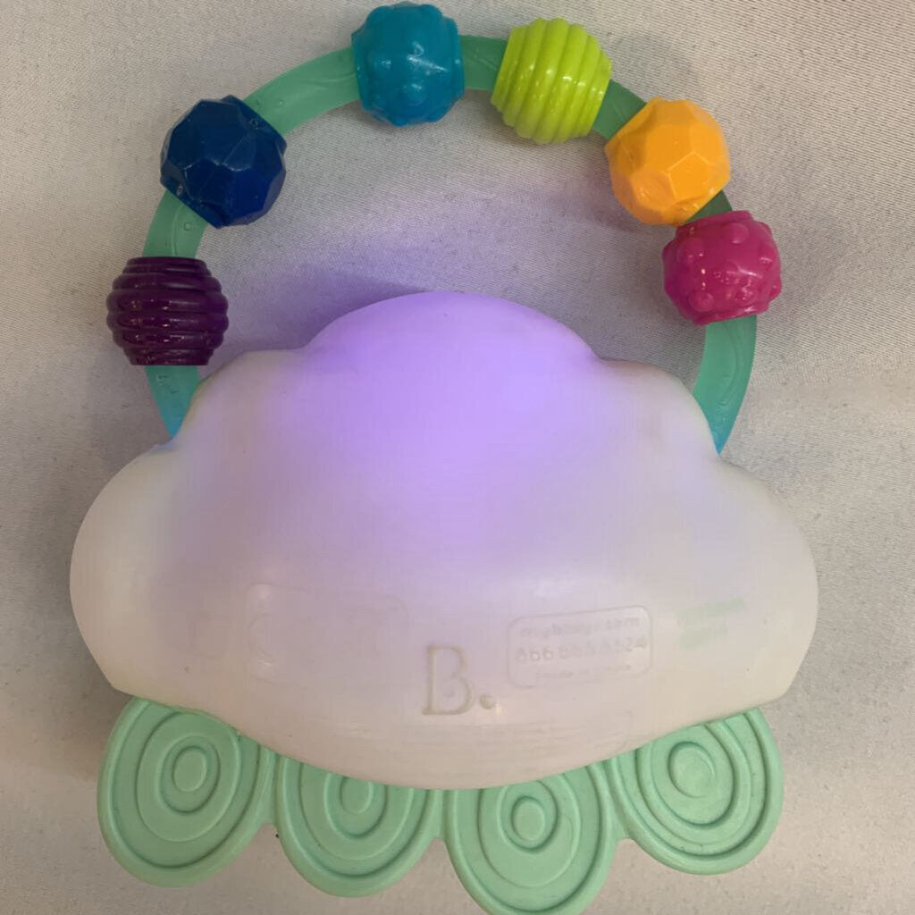 Cloud Squeeze Light-Up Baby Rattle