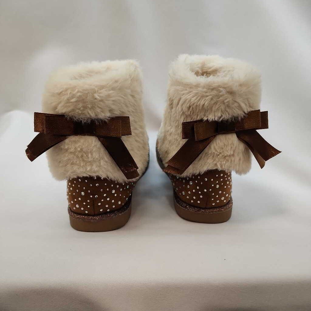 Shoes: Faux Fur Suede Boots