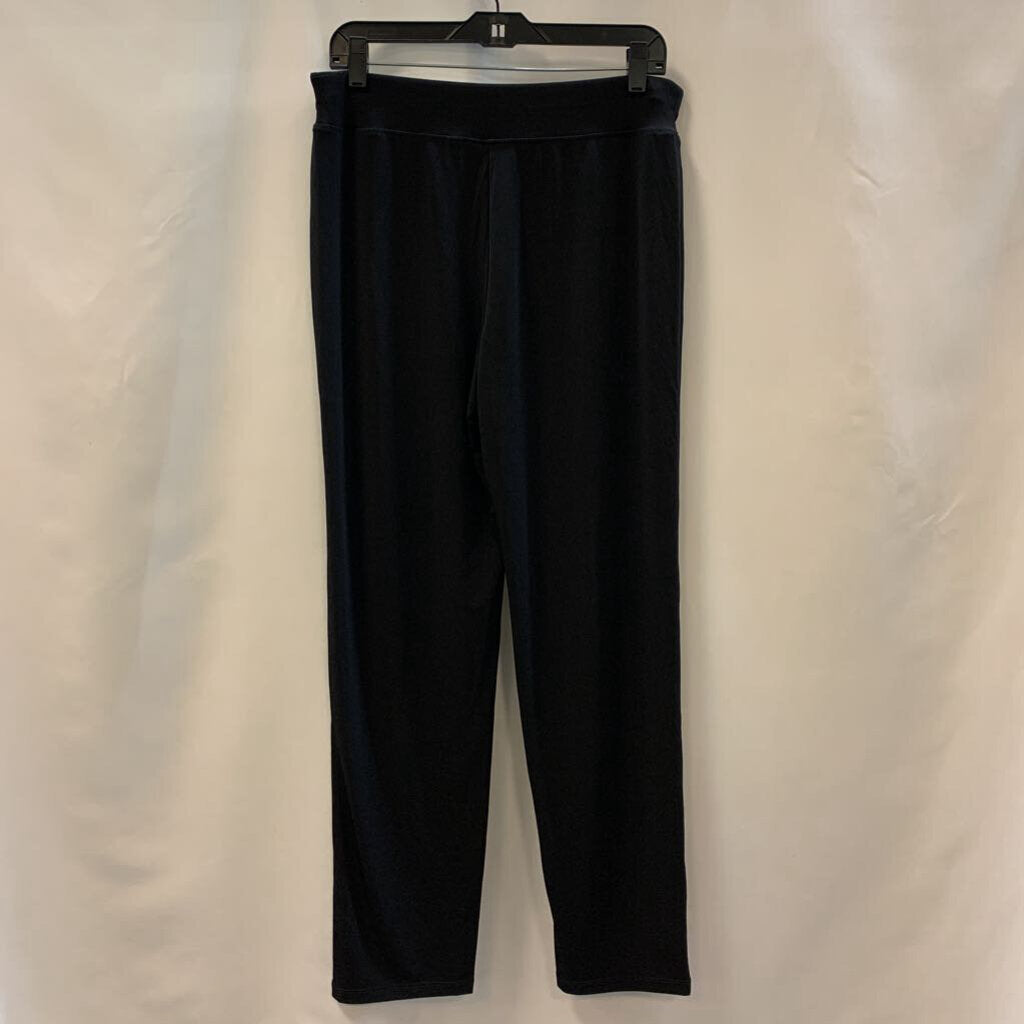 Pants: Modern Essentials
