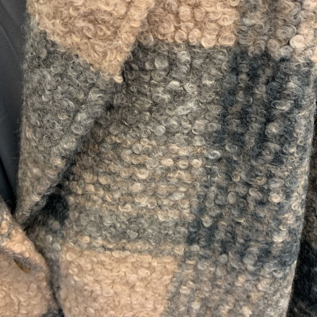 Coat: Plaid Curly Sherpa