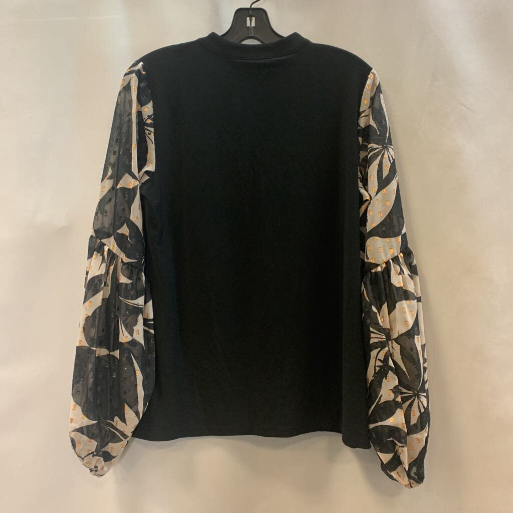 Shirt: Italia Knit Printed Sleeve with Gold Stitching