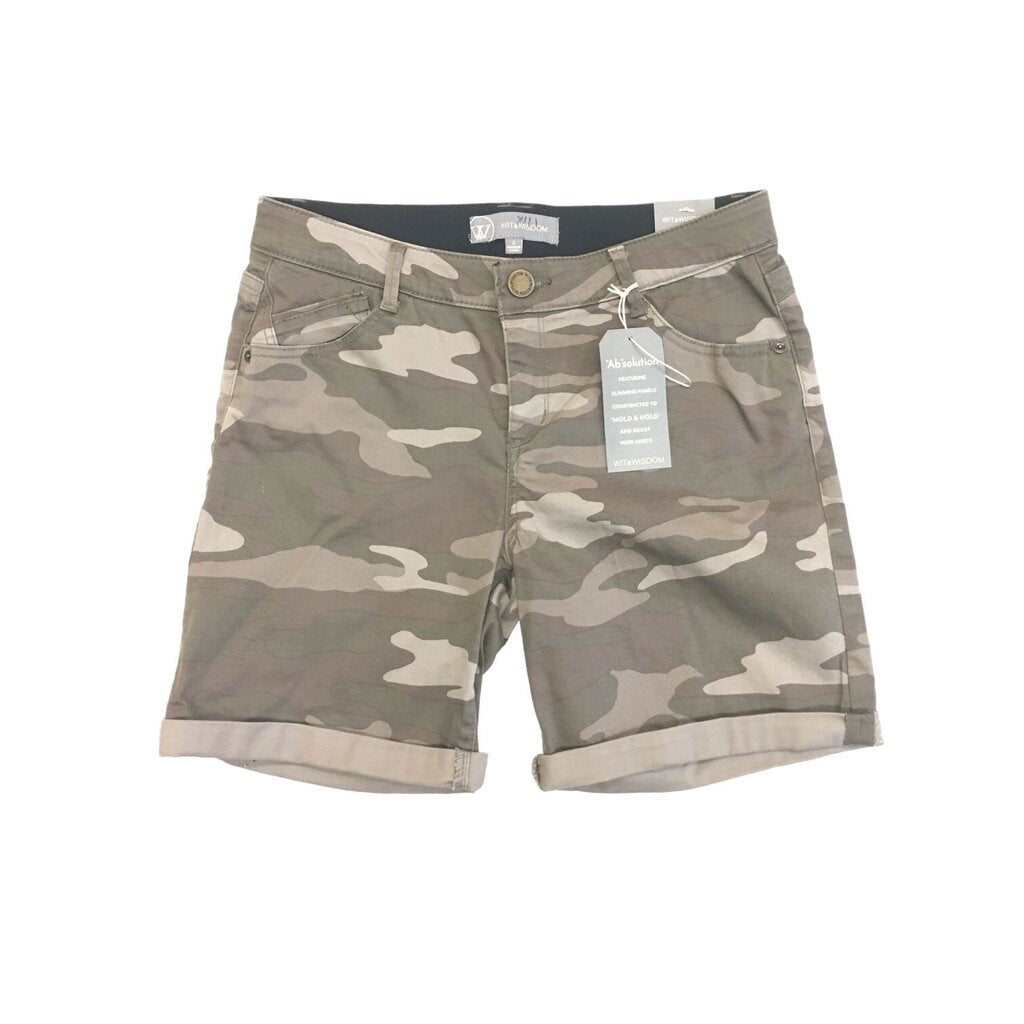 Shorts NWT