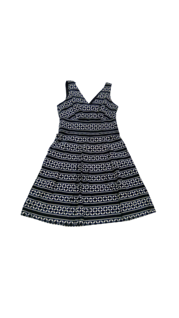 Dress: Whhite/Black