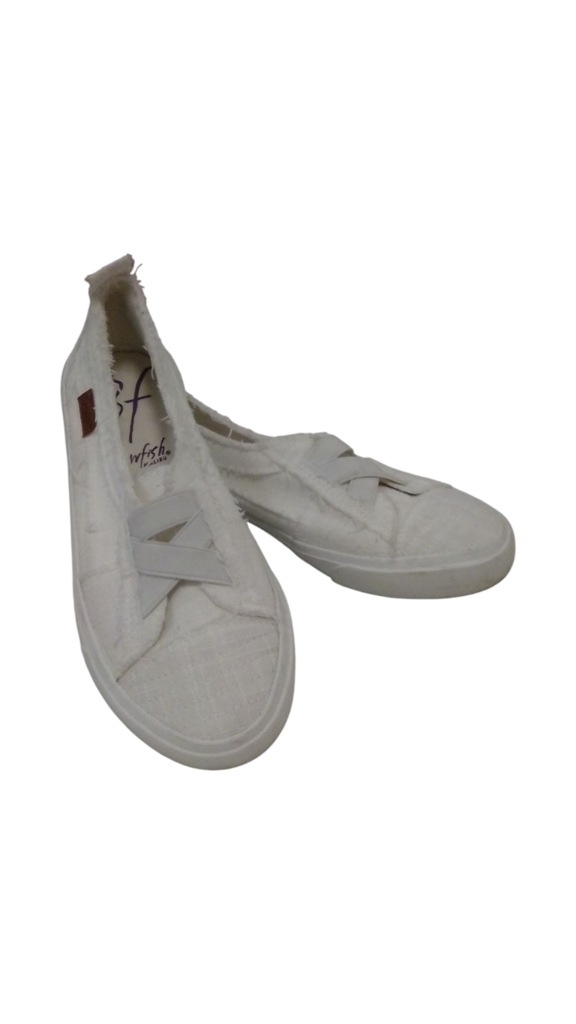Shoes: White Sneaker
