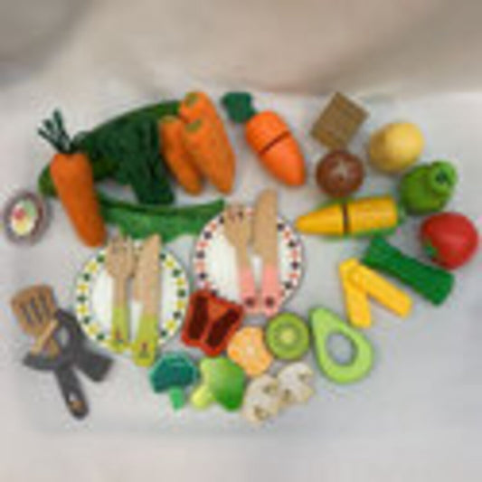 Play Pretend Food: Veggies and Utensils