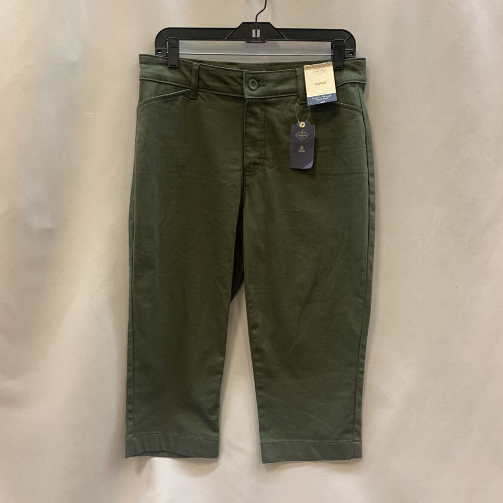 Capris: Mid-Rise, Tummy Control NWT
