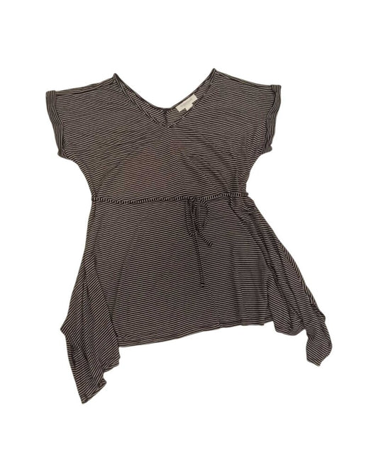 Shirt: Cap Sleeve Belted