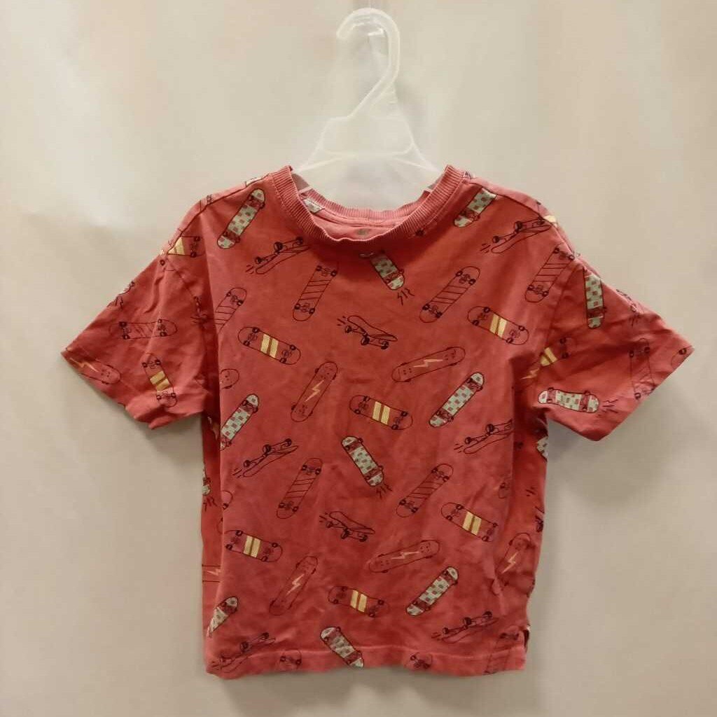 shirt: skateboard graphic tee