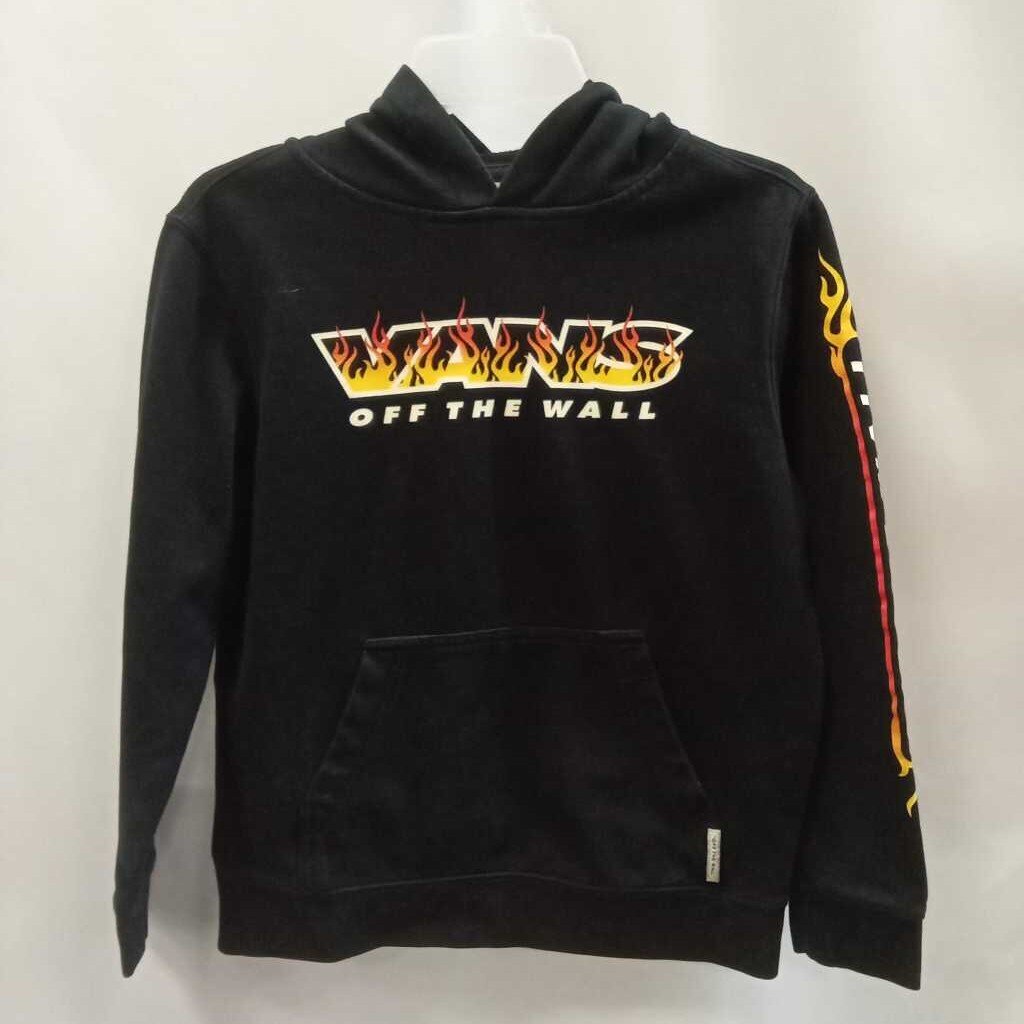 sweater: hoodie pocket off the wall