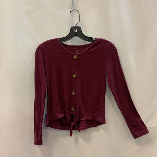 Long Sleeve Shirt: Button Tie