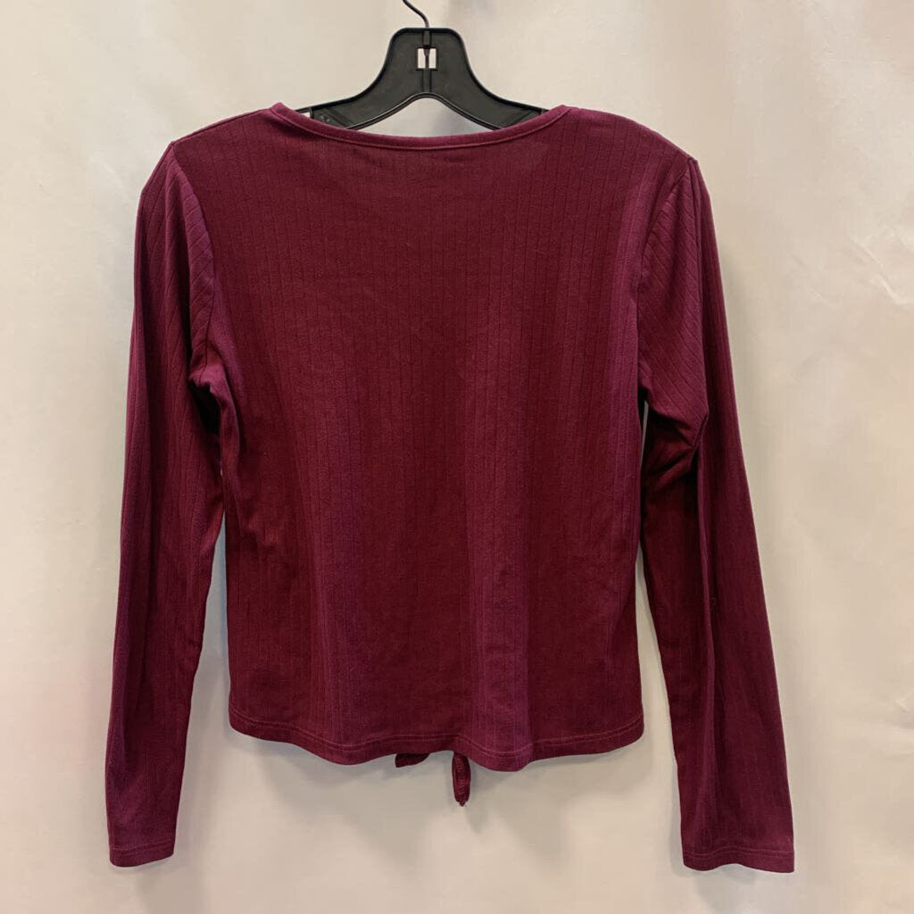 Long Sleeve Shirt: Button Tie