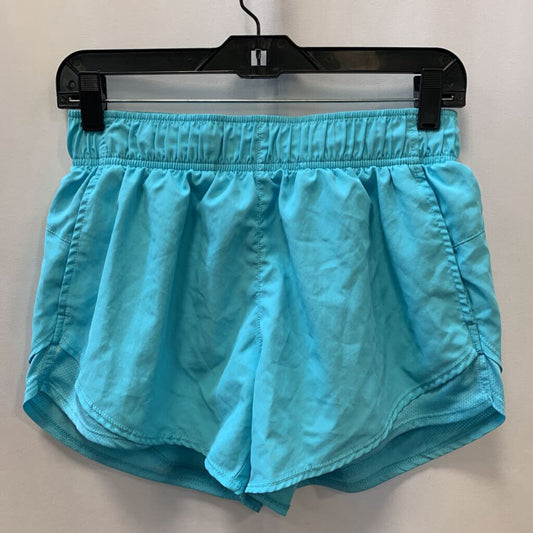 Shorts: Side pockets and built-in-brief