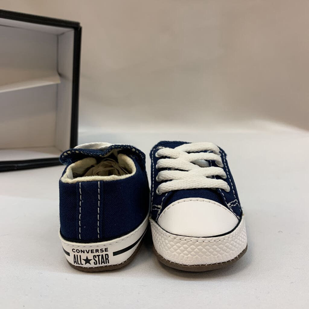 Shoes: Converse baby