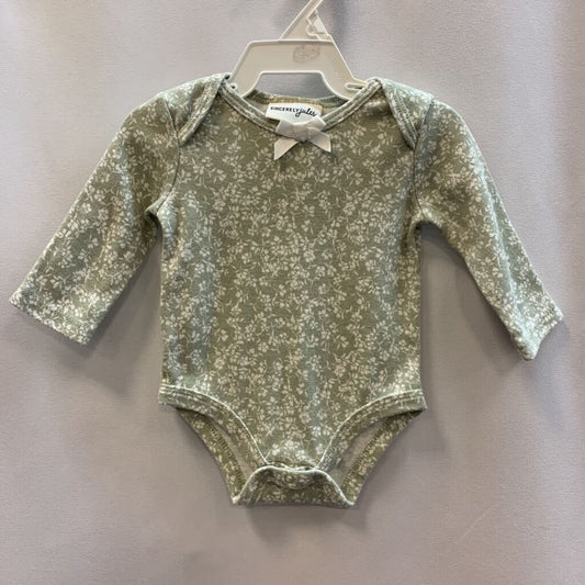 Long Sleeve Onesie: Flowers, Bow