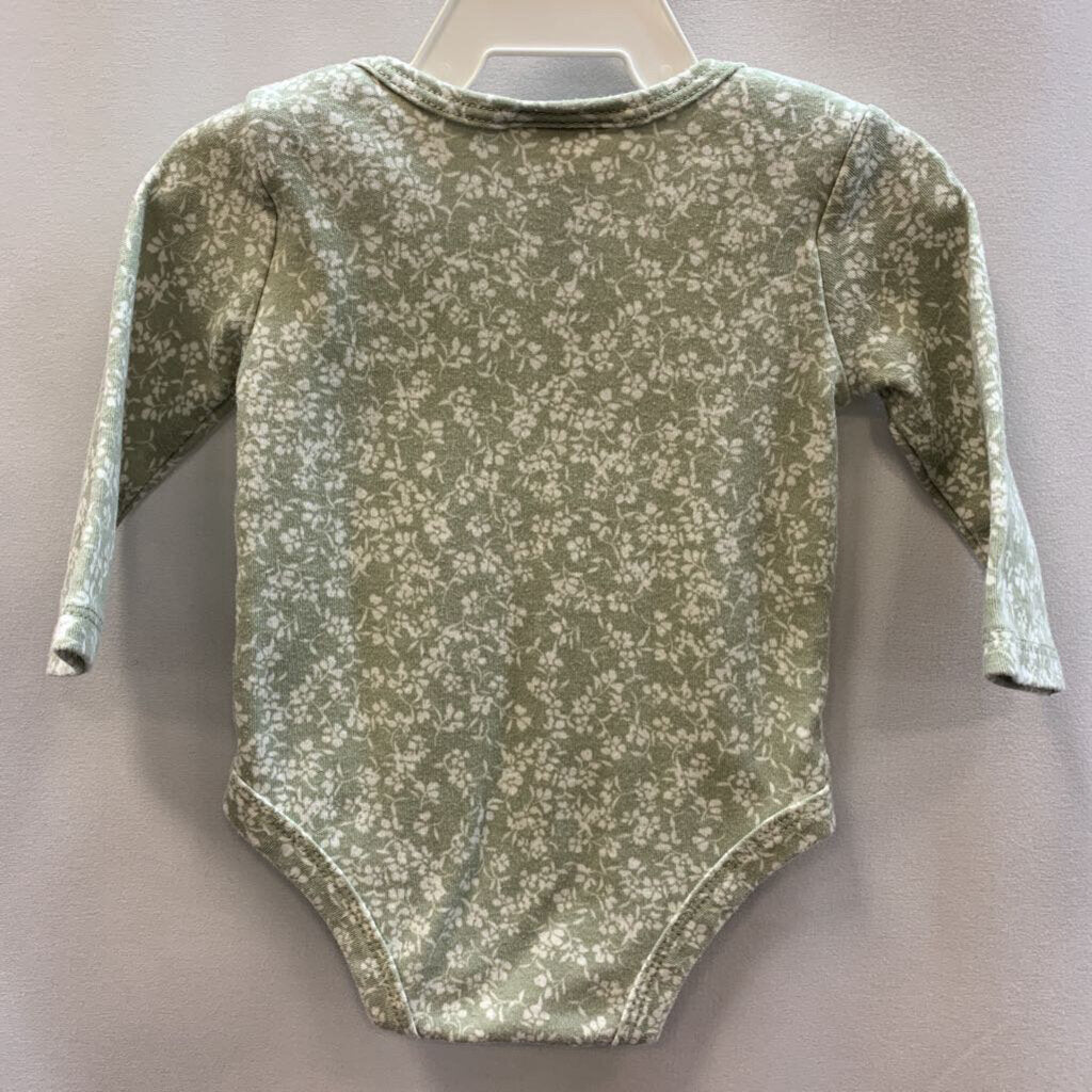 Long Sleeve Onesie: Flowers, Bow