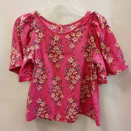Shirt: Flowers with Flutter Sleeves