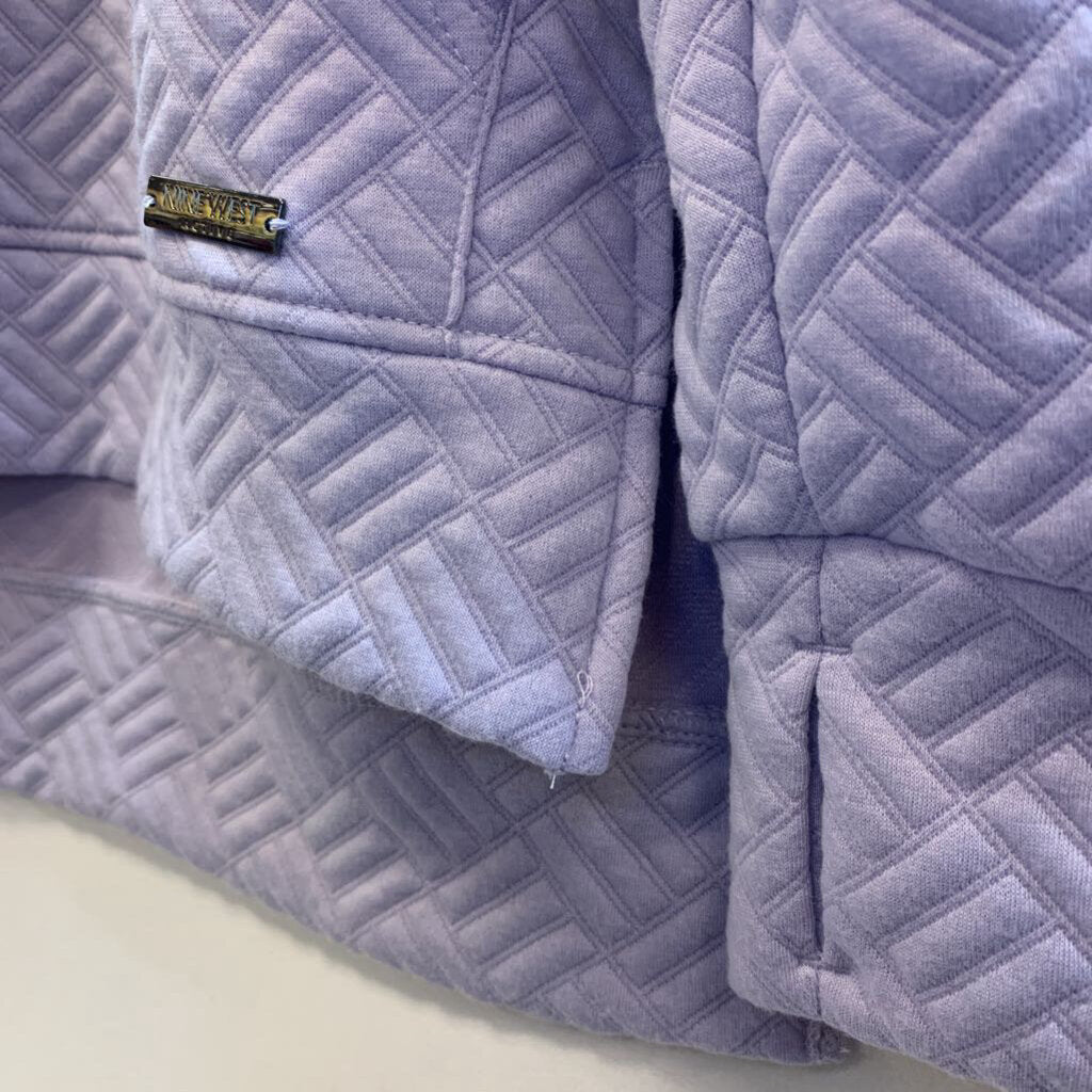 Shirt: Long Sleeve Quilted Athletic Pull-Over