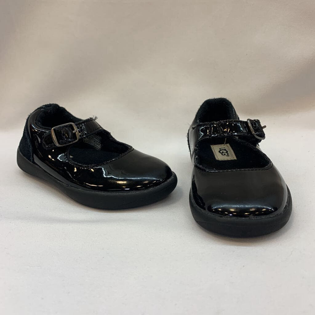 Shoes: Patent Leather Mary Jane