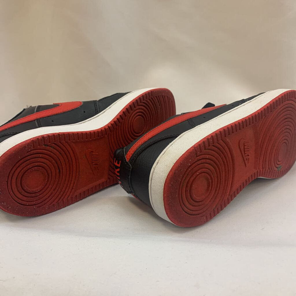 Shoes: Athletic Basketball