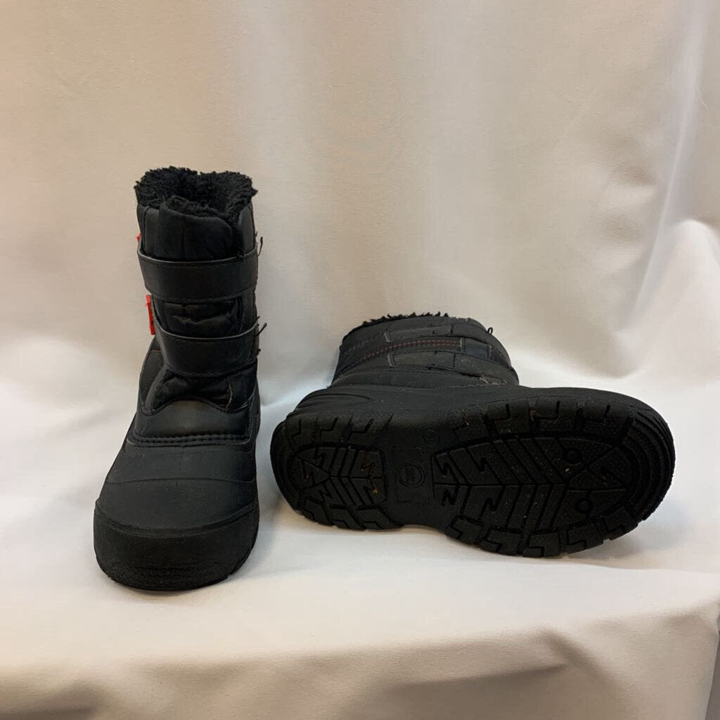 Shoes: Snow Boots Velcro Close