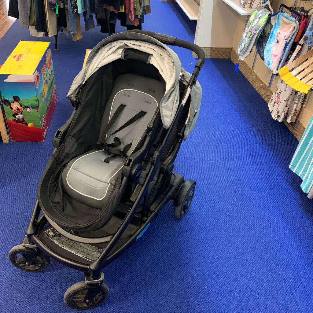 Double Stroller - missing front bar/tray