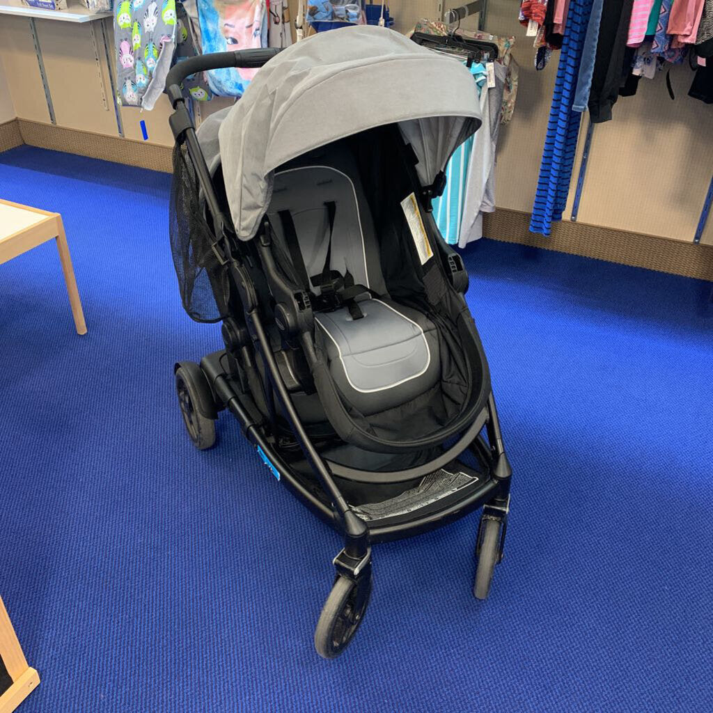 Double Stroller - missing front bar/tray