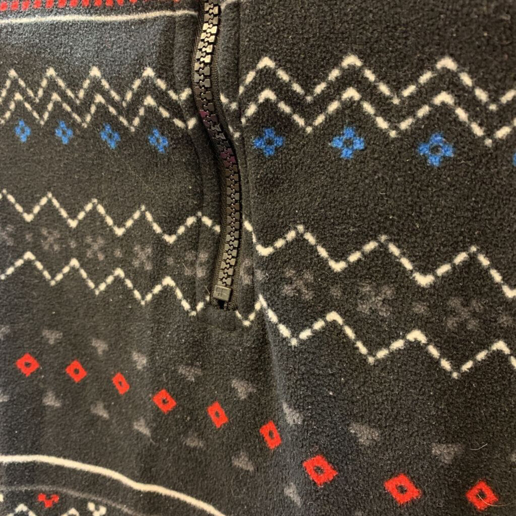 Jacket: Fleece Quarter Zip Zig Zag Dots