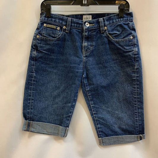 Pants: Shorts Above Knee