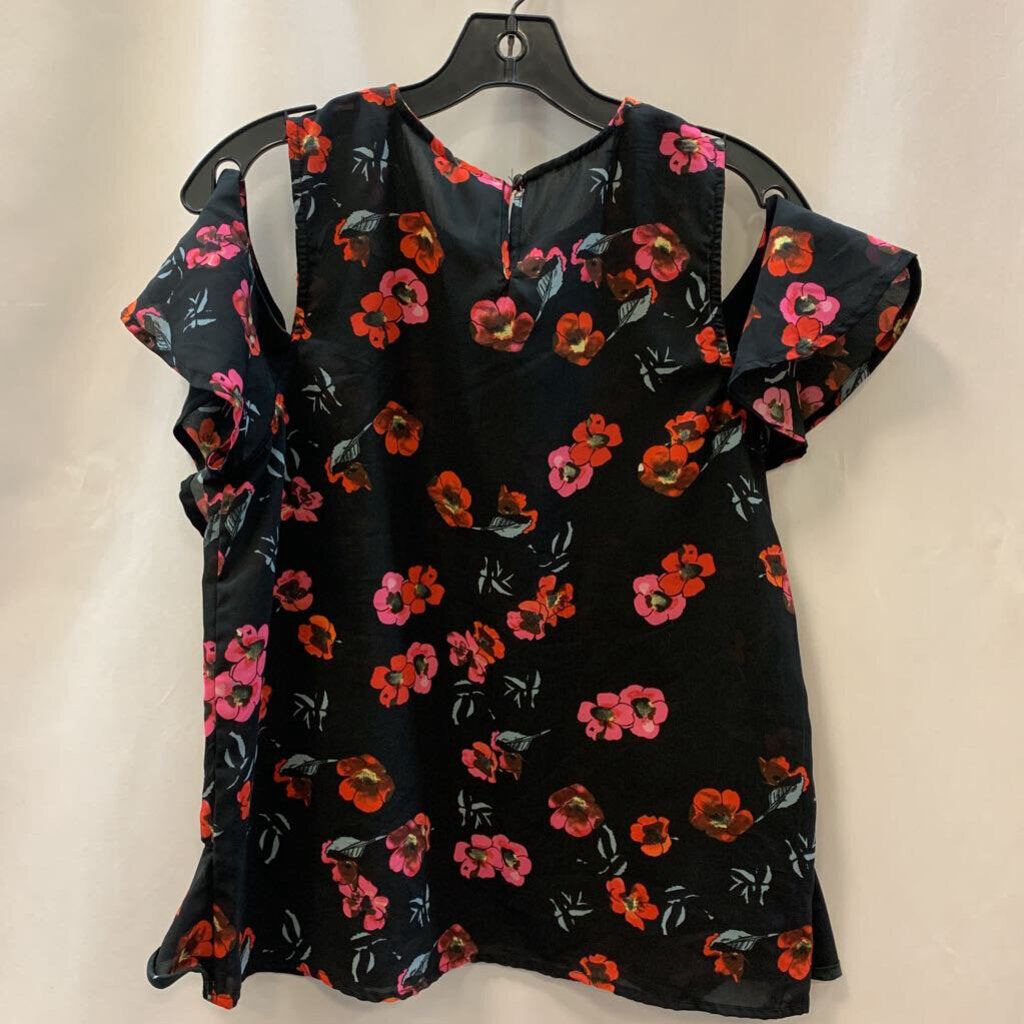 Shirt: Cold Shoulder Floral