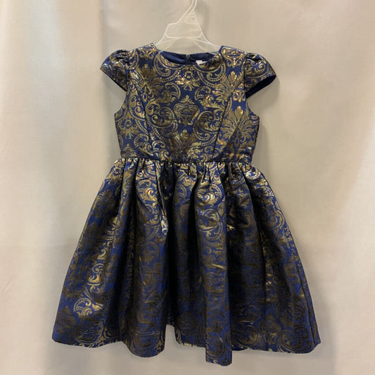 Dress: Cap Sleeve Brocade Design