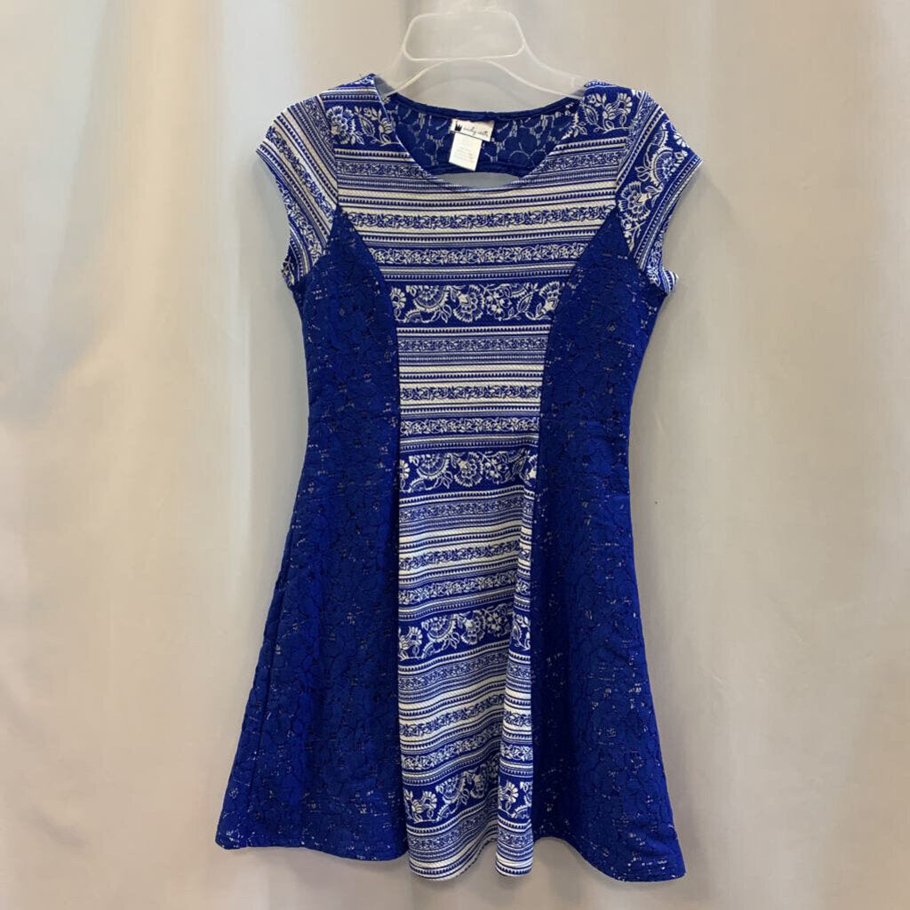 Dress: Short Sleeve A Line Lace
