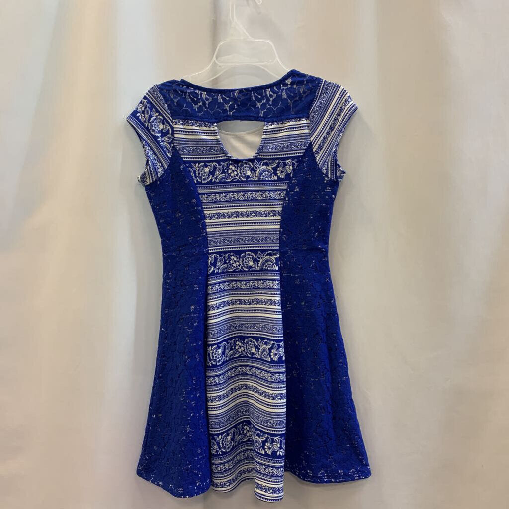 Dress: Short Sleeve A Line Lace