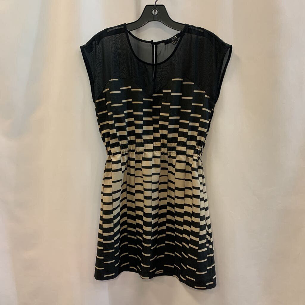 Dress: Sheer Sweetheart Checks