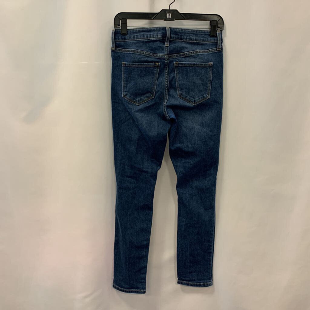 Pants: Straight Jeans with Destroyed Knee