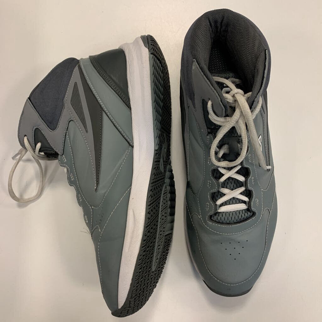 Shoes: Gray Torranado's