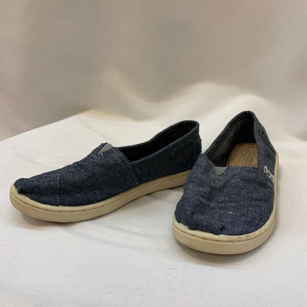 Shoes: Jean Canvas Slip-On