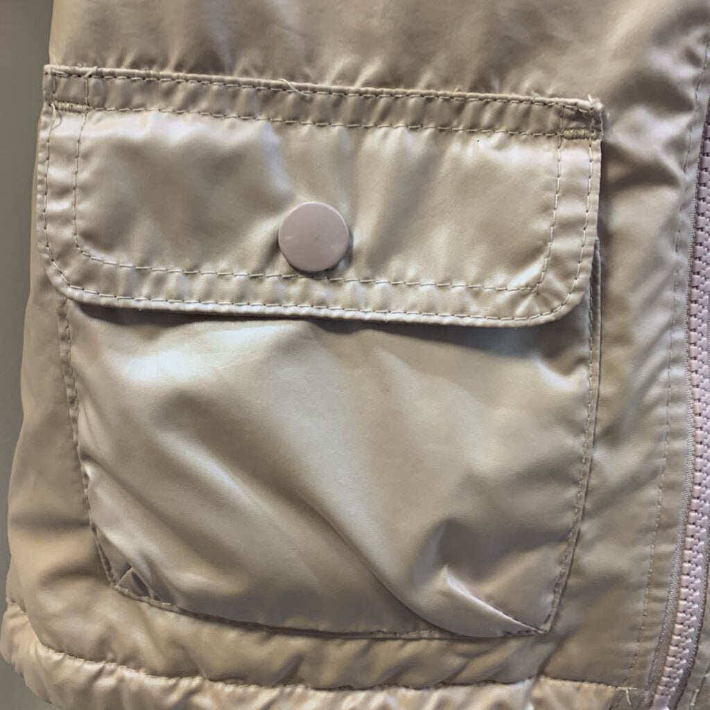 Jacket: Lightweight, sherpa lined hood
