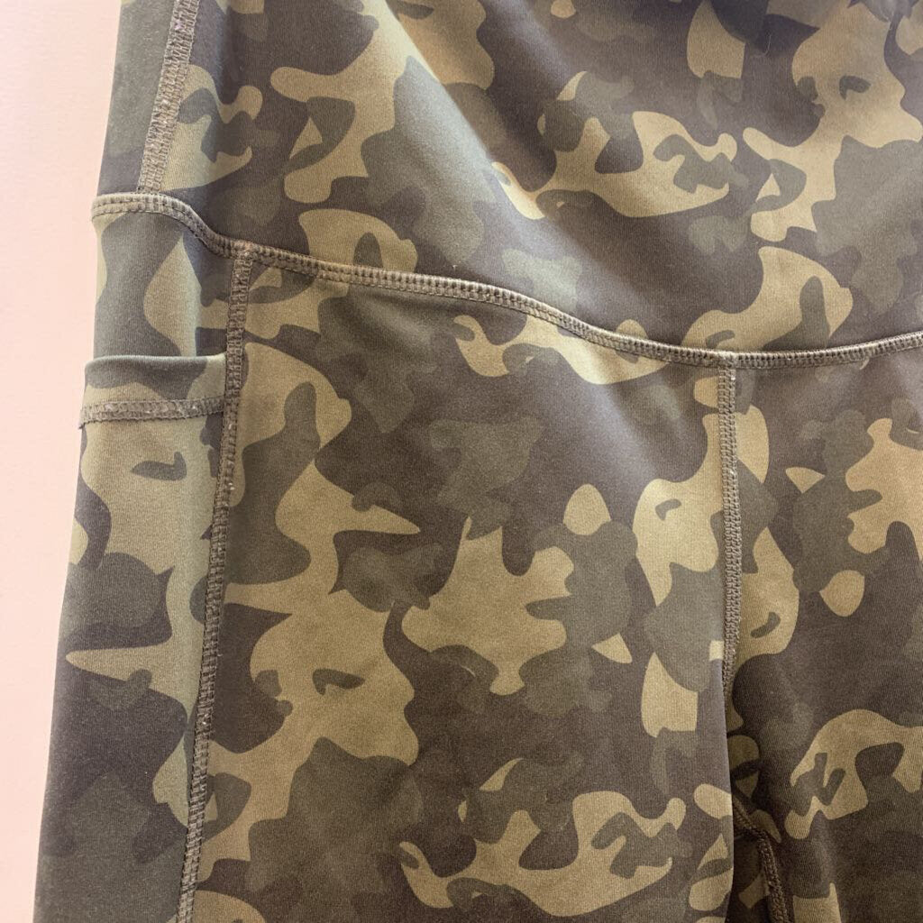 Pants: Athletic Camo