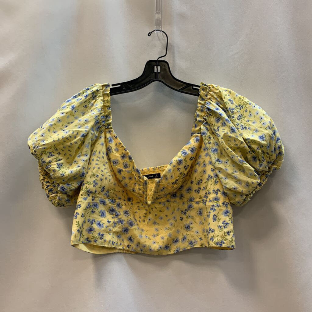 Shirt: Short Sleeve Puffy Cropped Floral
