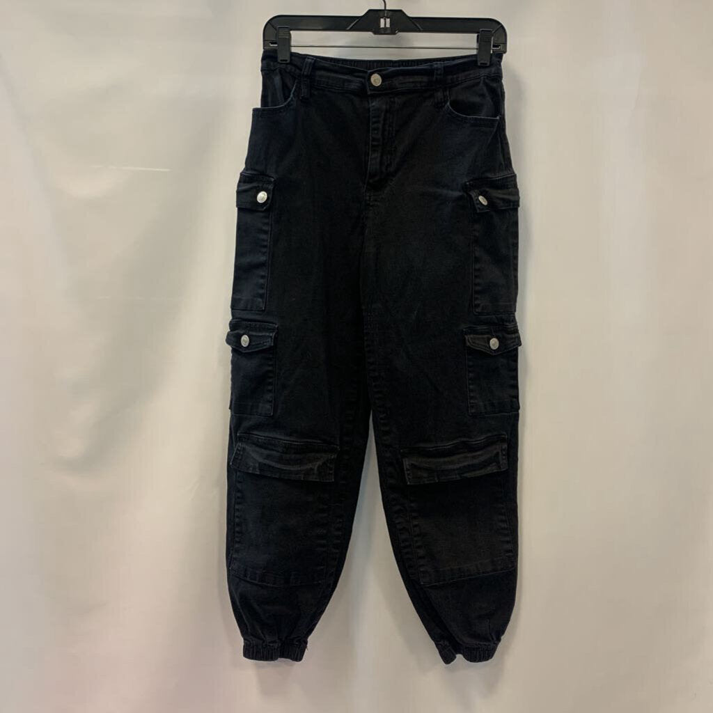 Pants: Jogger Cargo Pockets