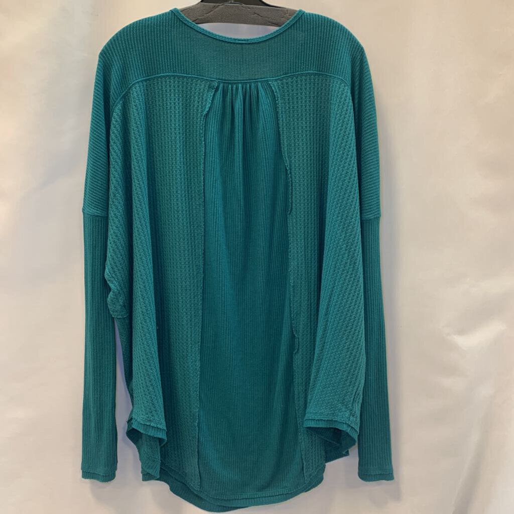 Shirt: Long Sleeve Sweater with Buttons