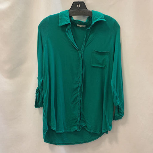 Shirt: Long Sleeve Button Up