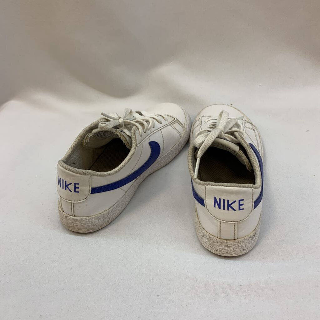 Shoes: Blue Swoosh