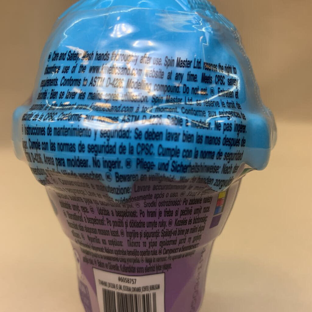 Kinetic Sand Scents: Bubblegum